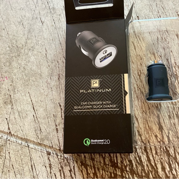 Car charger - Picture 4 of 8